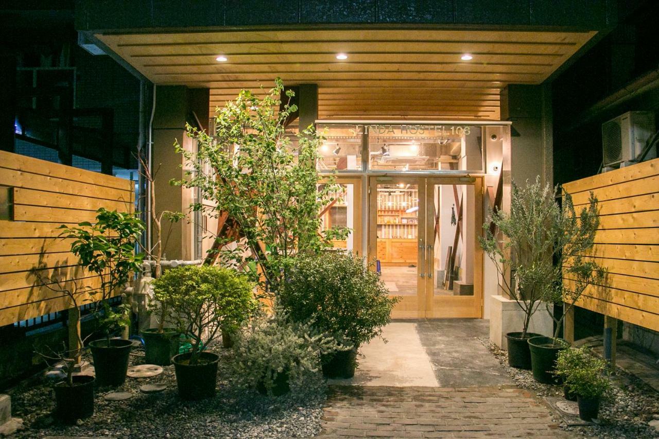 Linda Hostel 106 Ōsaka Exterior foto